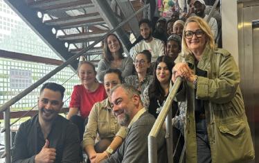 Groupe de participants du projet ACTIF RE'LIEF célébrant la fin de leur parcours de formation avec les équipes de Synergie Insertion et du GRETA-CFA.